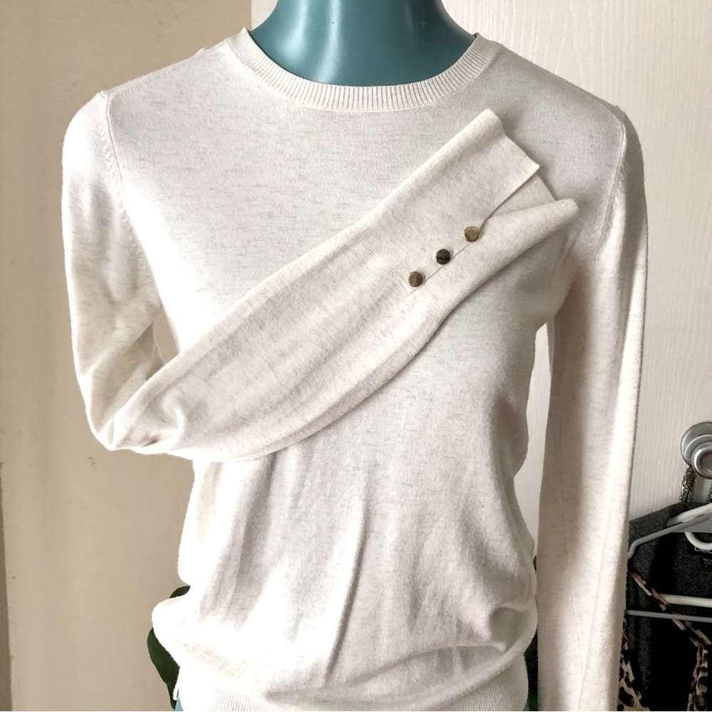 Zara Ivory sweater size L